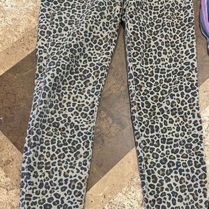 Knox Rose Size 6 skinny jeans in great condition.